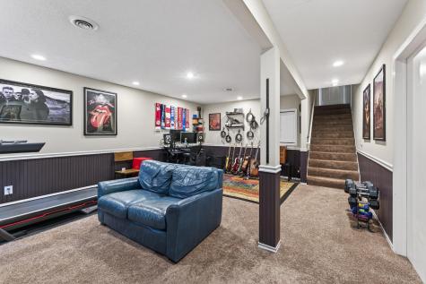 392 Pendryn Hill Curve Woodbury MN 55125
