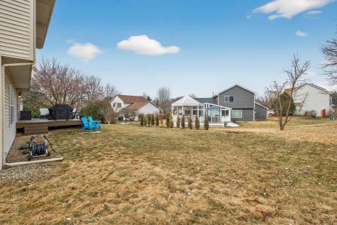 392 Pendryn Hill Curve Woodbury MN 55125