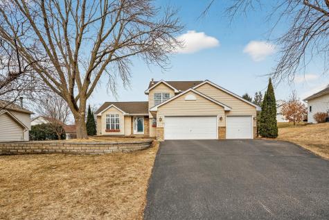 392 Pendryn Hill Curve Woodbury MN 55125