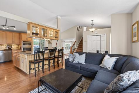 392 Pendryn Hill Curve Woodbury MN 55125