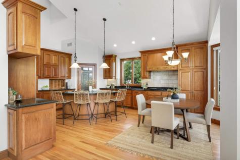9721 Frontier Lane Lakeville MN 55044