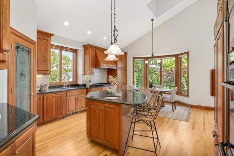 9721 Frontier Lane Lakeville MN 55044