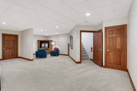 9721 Frontier Lane Lakeville MN 55044