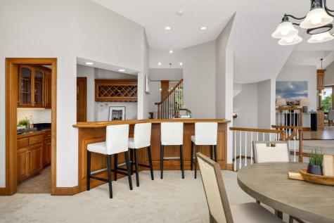 9721 Frontier Lane Lakeville MN 55044