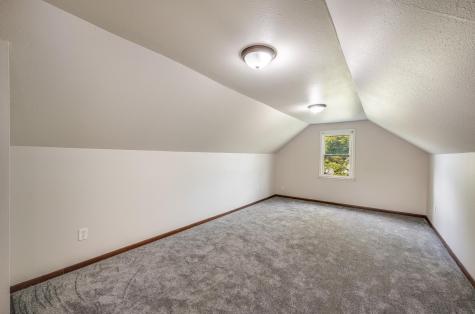 714 3rd Street N Saint James MN 56081