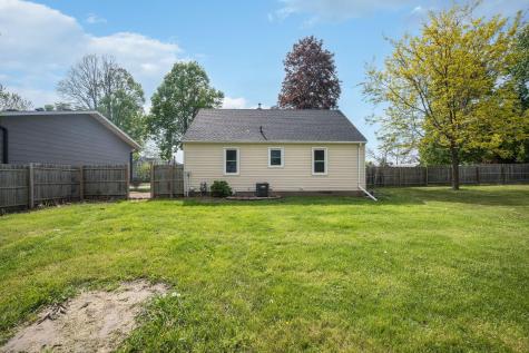 714 3rd Street N Saint James MN 56081