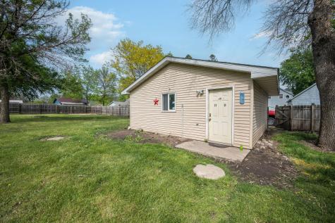 714 3rd Street N Saint James MN 56081