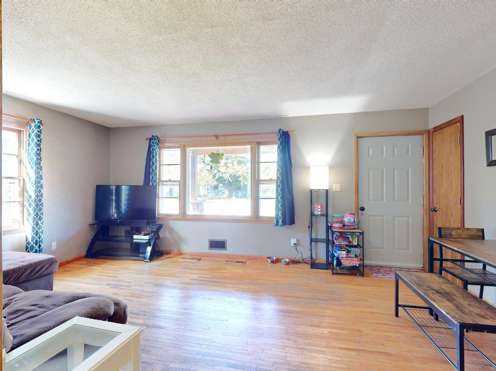 335 Chestnut Street E Annandale MN 55302