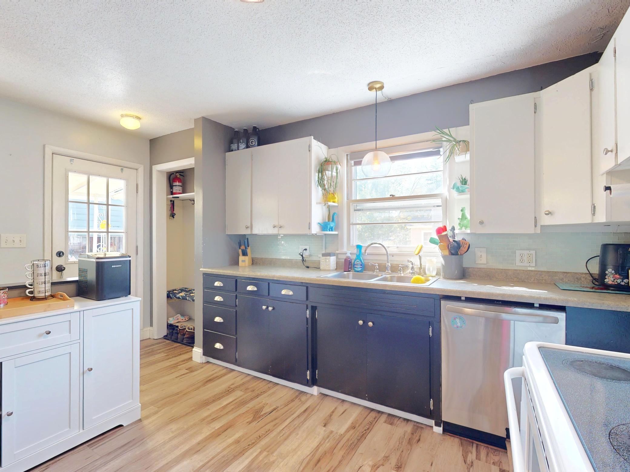 335 Chestnut Street E Annandale MN 55302