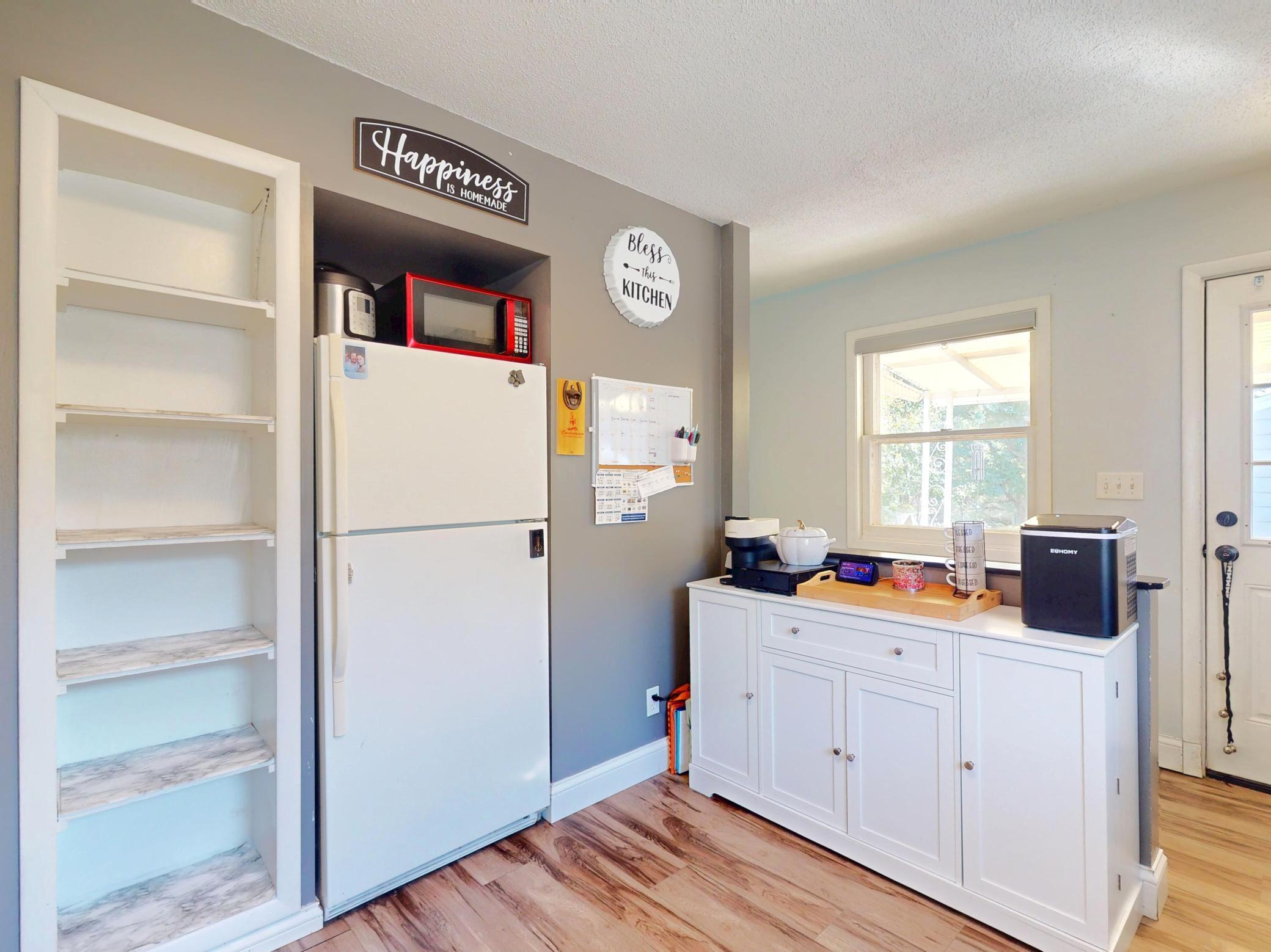 335 Chestnut Street E Annandale MN 55302