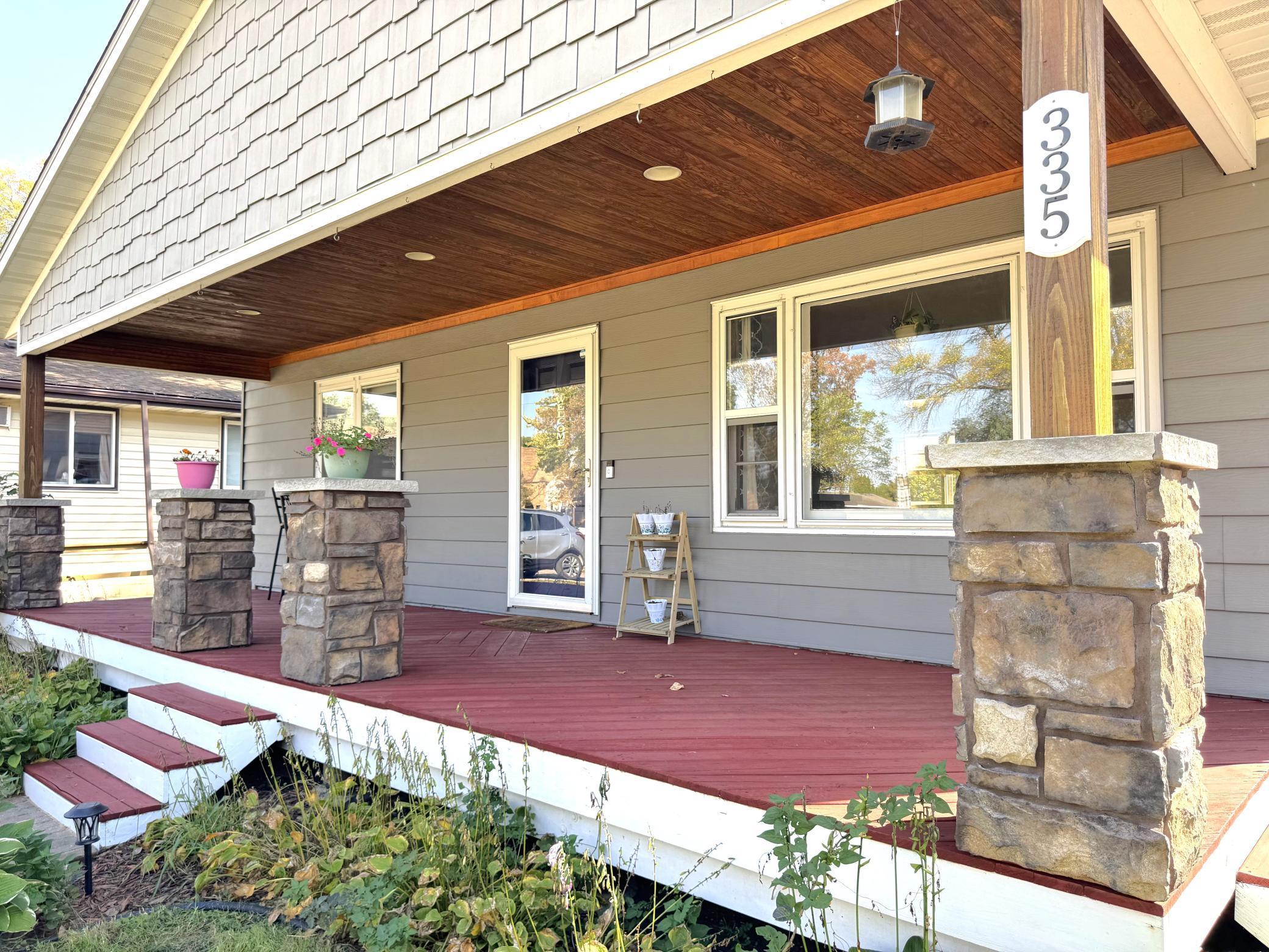 335 Chestnut Street E Annandale MN 55302