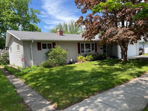 407 1st Street SW Wadena MN 56482