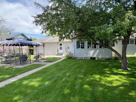 407 1st Street SW Wadena MN 56482