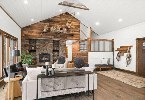 6164 Kennedys Landing Silver Bay MN 55614