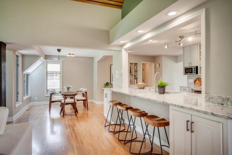 1431 Spring Valley Road Golden Valley MN 55422