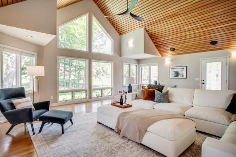 1431 Spring Valley Road Golden Valley MN 55422