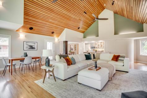 1431 Spring Valley Road Golden Valley MN 55422