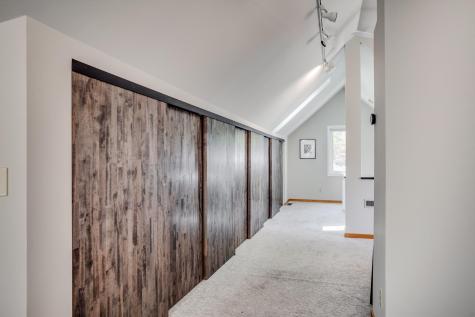 1431 Spring Valley Road Golden Valley MN 55422
