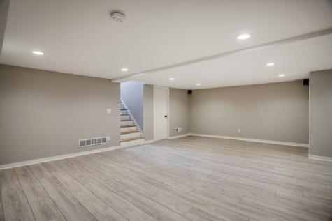 1431 Spring Valley Road Golden Valley MN 55422