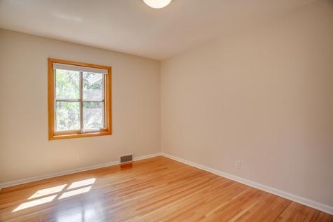 1431 Spring Valley Road Golden Valley MN 55422