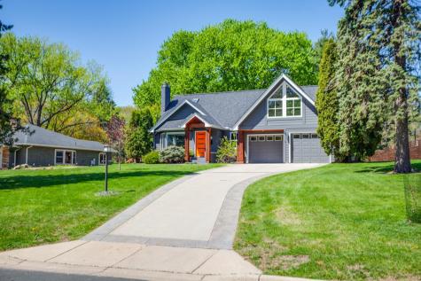 1431 Spring Valley Road Golden Valley MN 55422