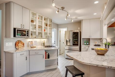 1431 Spring Valley Road Golden Valley MN 55422