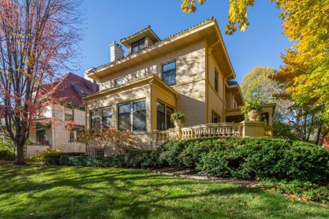 1005 Mount Curve Avenue Minneapolis MN 55403