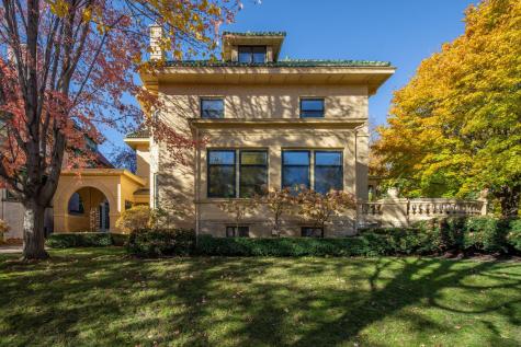 1005 Mount Curve Avenue Minneapolis MN 55403