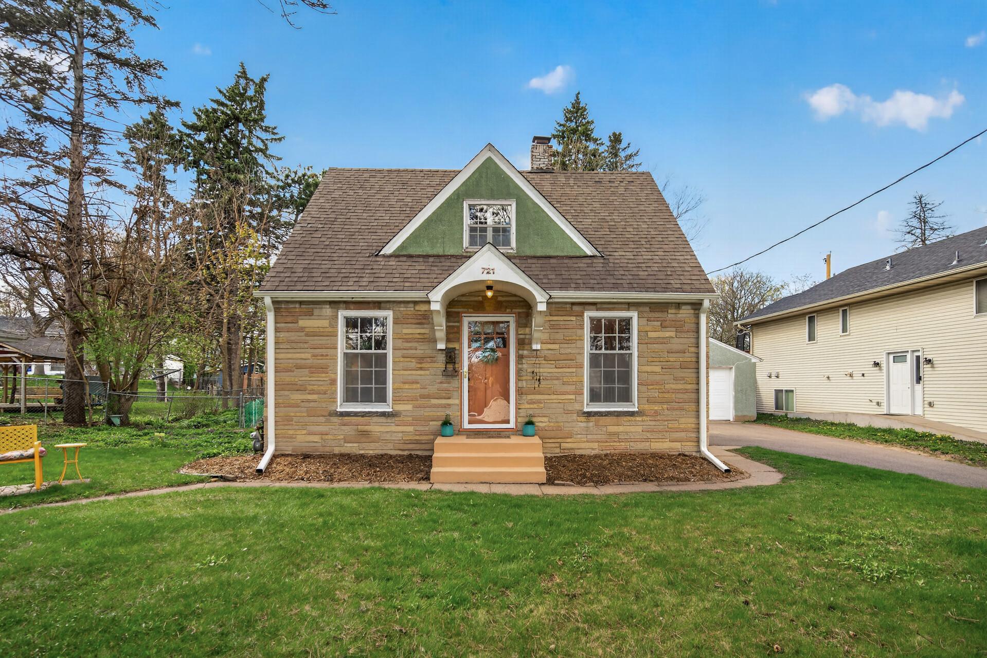 721 Parkway Drive Saint Paul MN 55106
