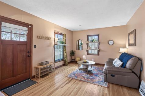 721 Parkway Drive Saint Paul MN 55106