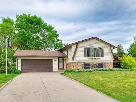 10133 Drew Avenue S Bloomington MN 55431