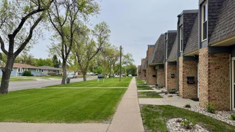 807 23rd Avenue S Moorhead MN 56560