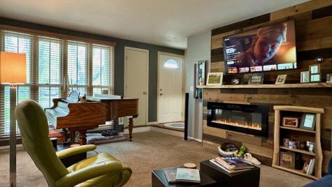 807 23rd Avenue S Moorhead MN 56560
