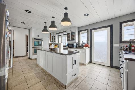 213 5th Street NW Gwinner ND 58040