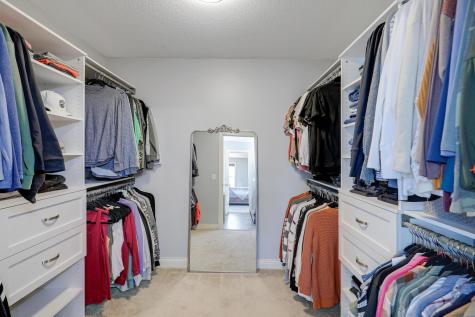 1836 Spring Creek Drive Carver MN 55315