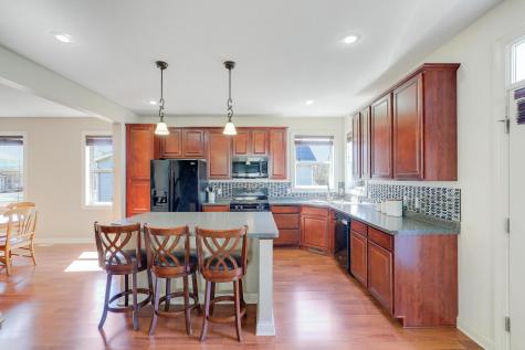1836 Spring Creek Drive Carver MN 55315