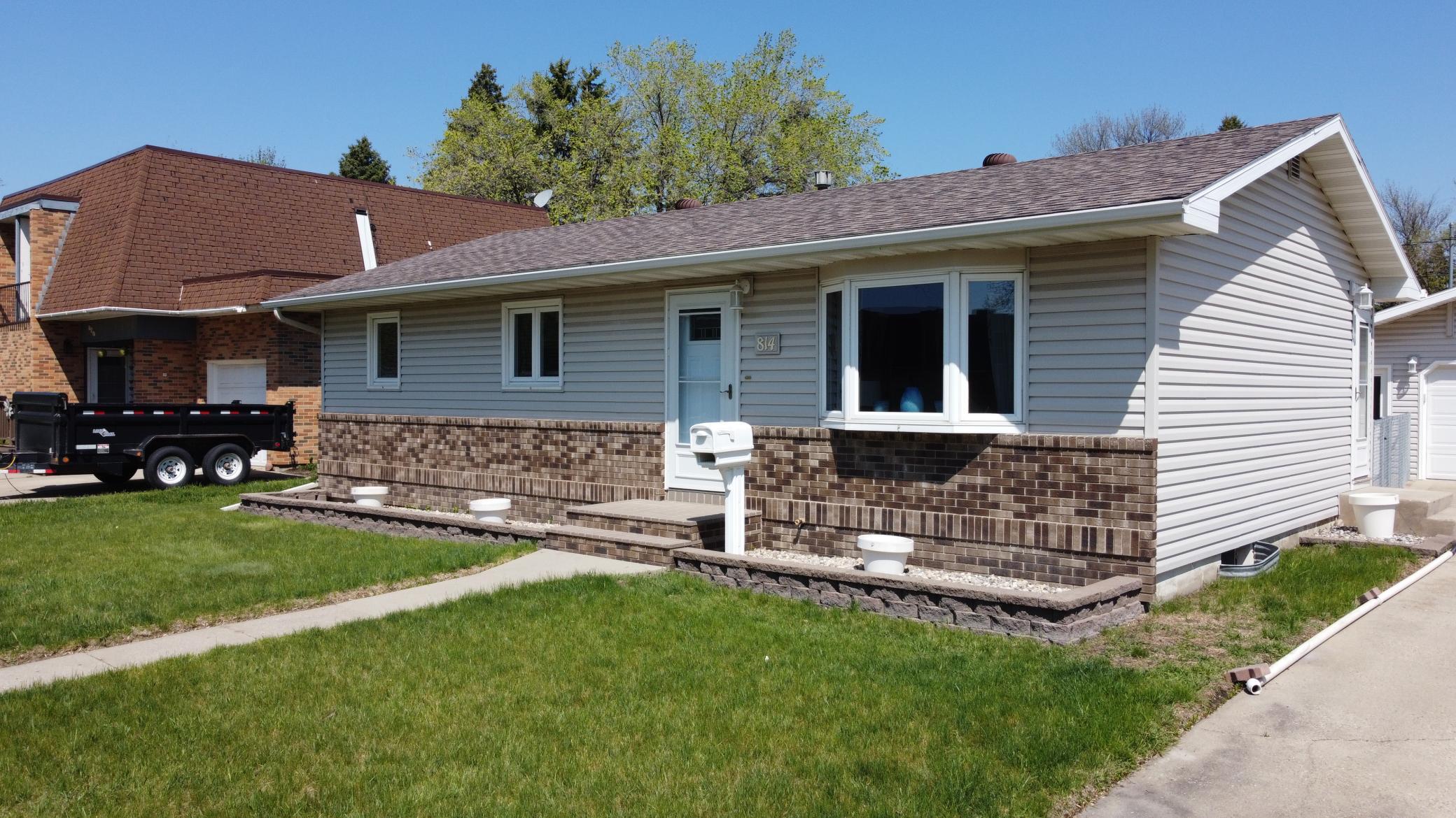 814 23rd Avenue S Moorhead MN 56560