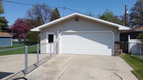 814 23rd Avenue S Moorhead MN 56560