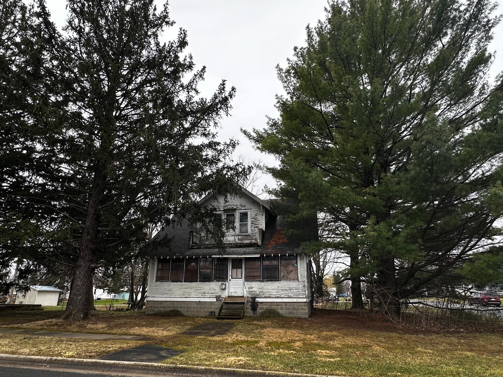 315 2nd Street SE Harmony MN 55939