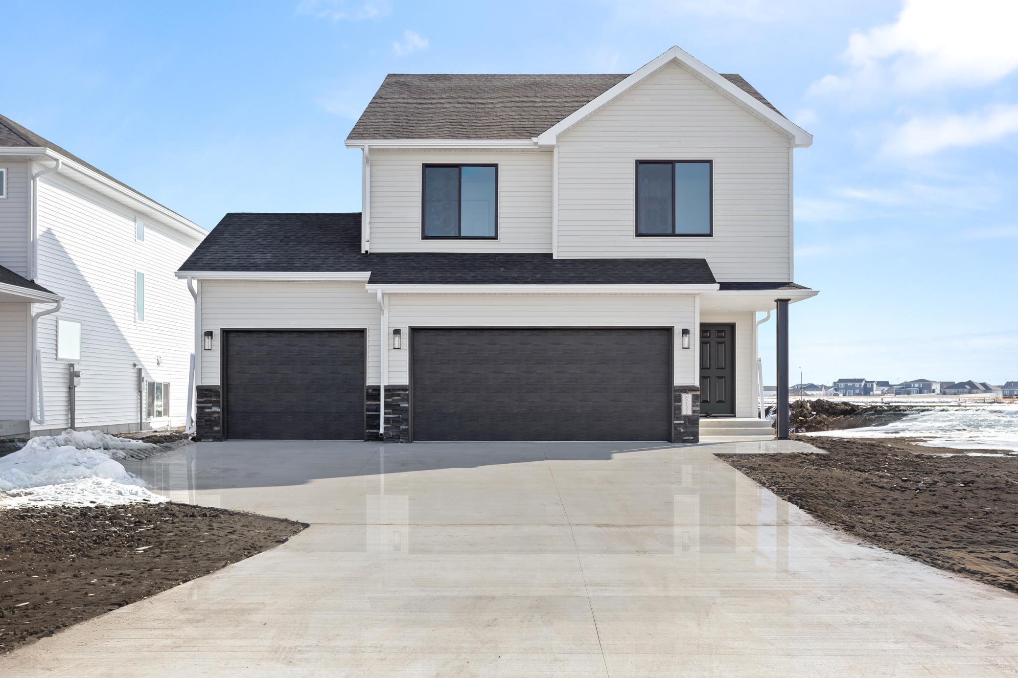 6732 32nd Street S Fargo ND 58104