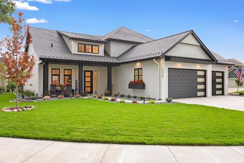 4951 Parkside Circle Eagan MN 55123