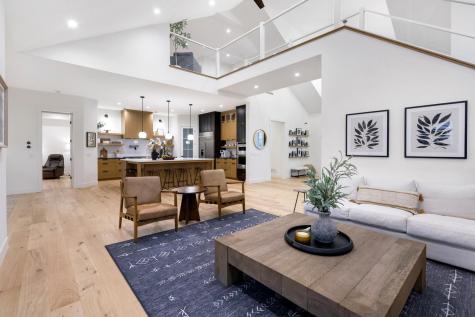 4951 Parkside Circle Eagan MN 55123