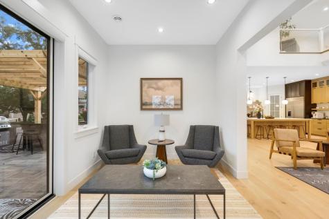 4951 Parkside Circle Eagan MN 55123
