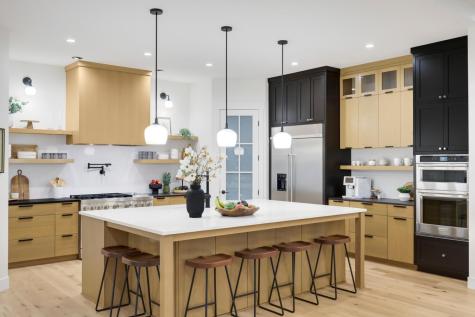 4951 Parkside Circle Eagan MN 55123
