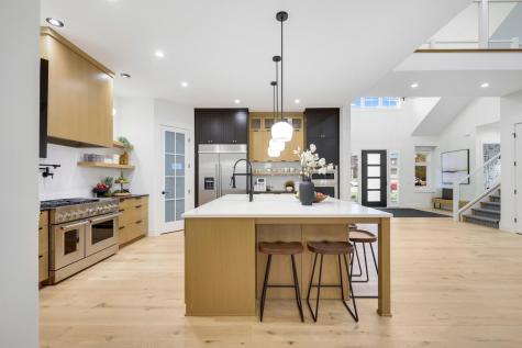 4951 Parkside Circle Eagan MN 55123