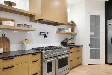 4951 Parkside Circle Eagan MN 55123