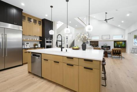 4951 Parkside Circle Eagan MN 55123