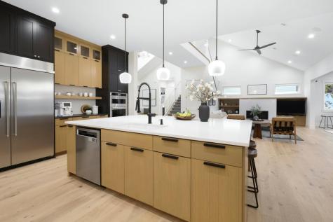 4951 Parkside Circle Eagan MN 55123