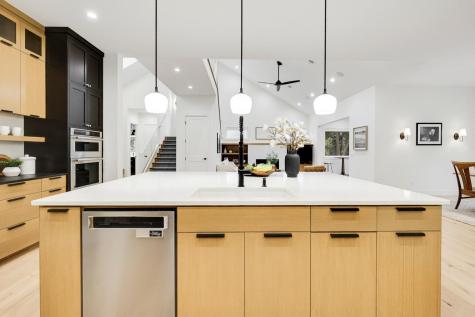 4951 Parkside Circle Eagan MN 55123