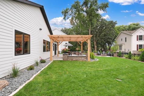 4951 Parkside Circle Eagan MN 55123